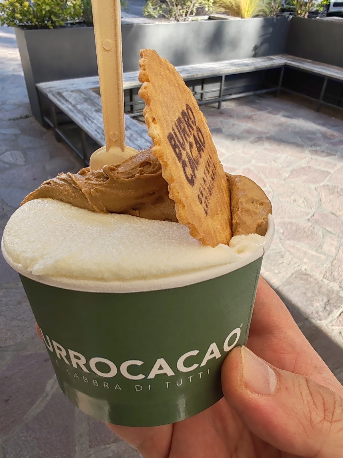 Un dettaglio della vetrina.