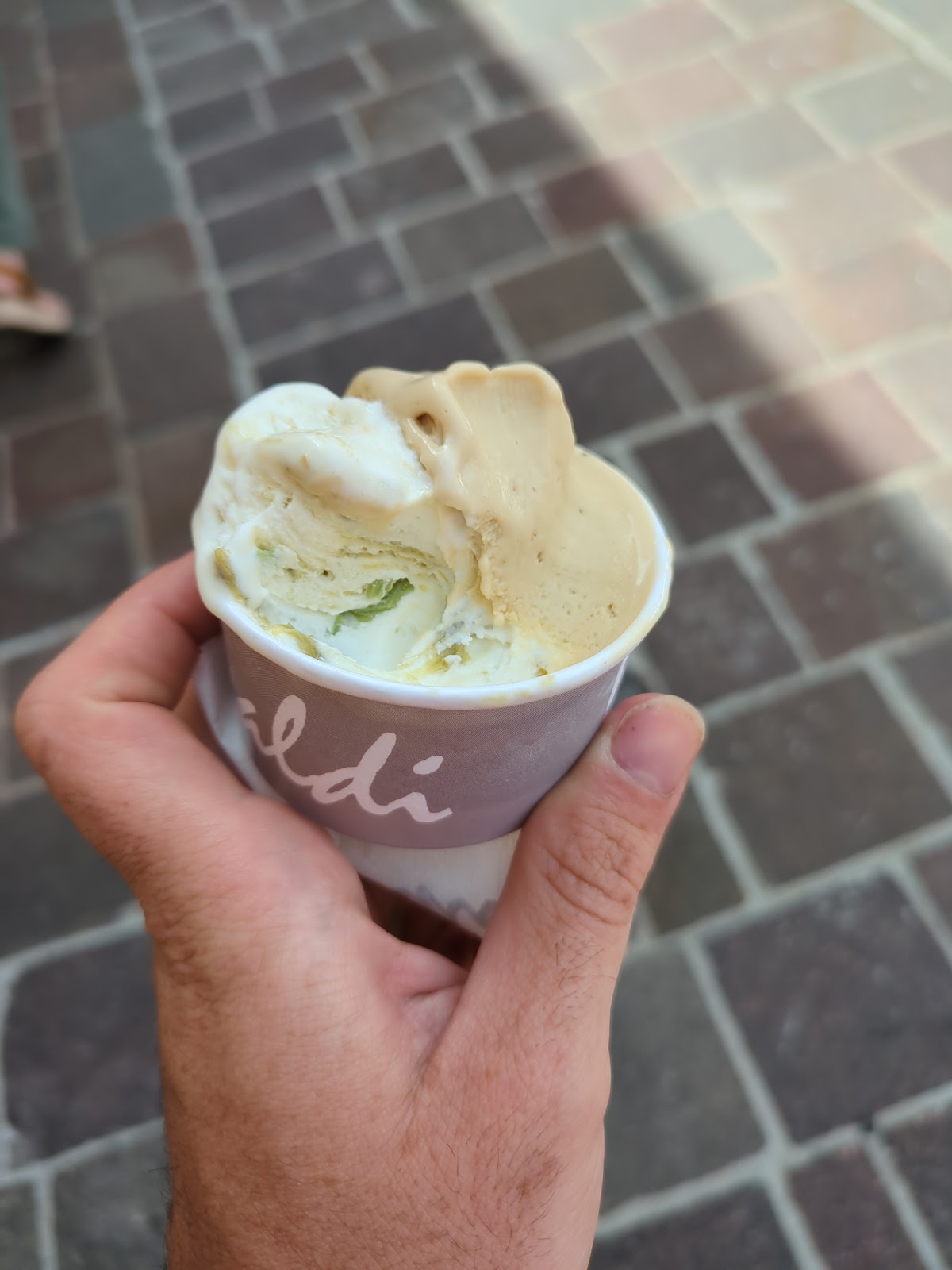 Il locale visto dall'interno.