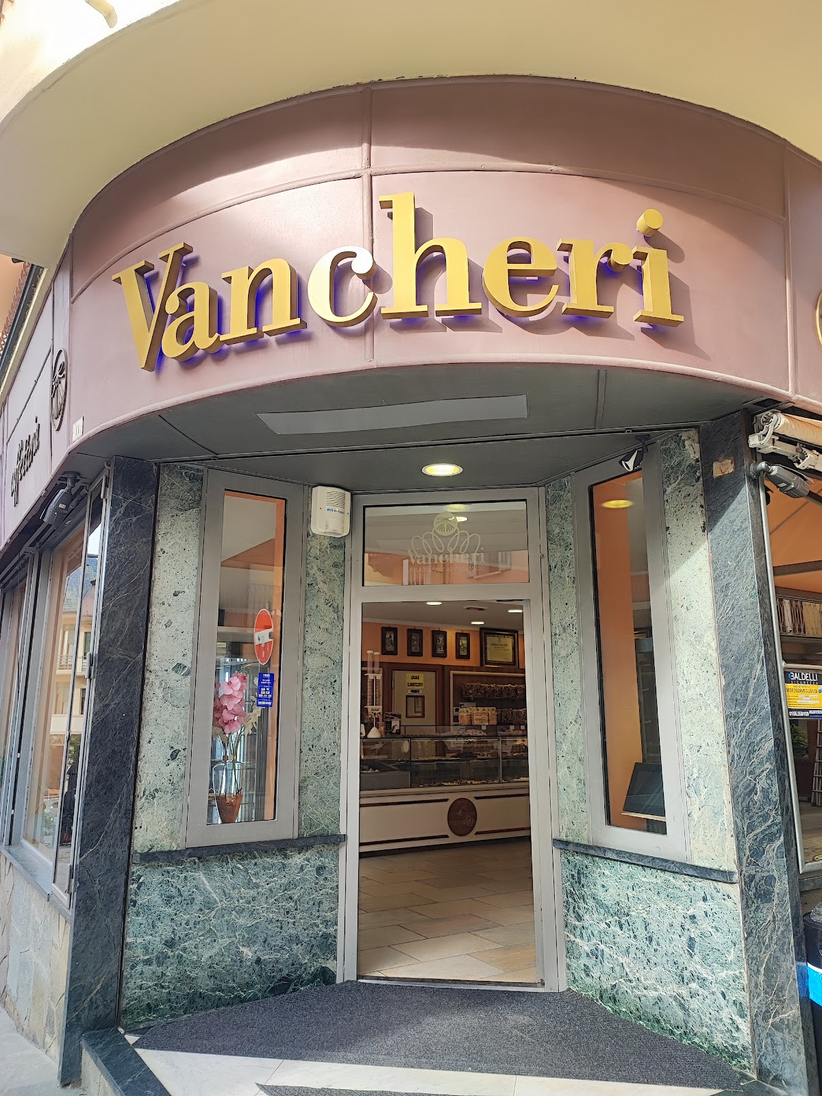 Il locale in servizio.