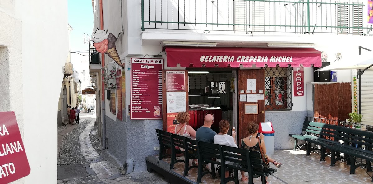 Gelateria & Creperia - Michel