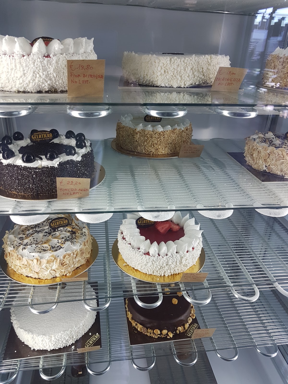 Il locale visto dall'interno.