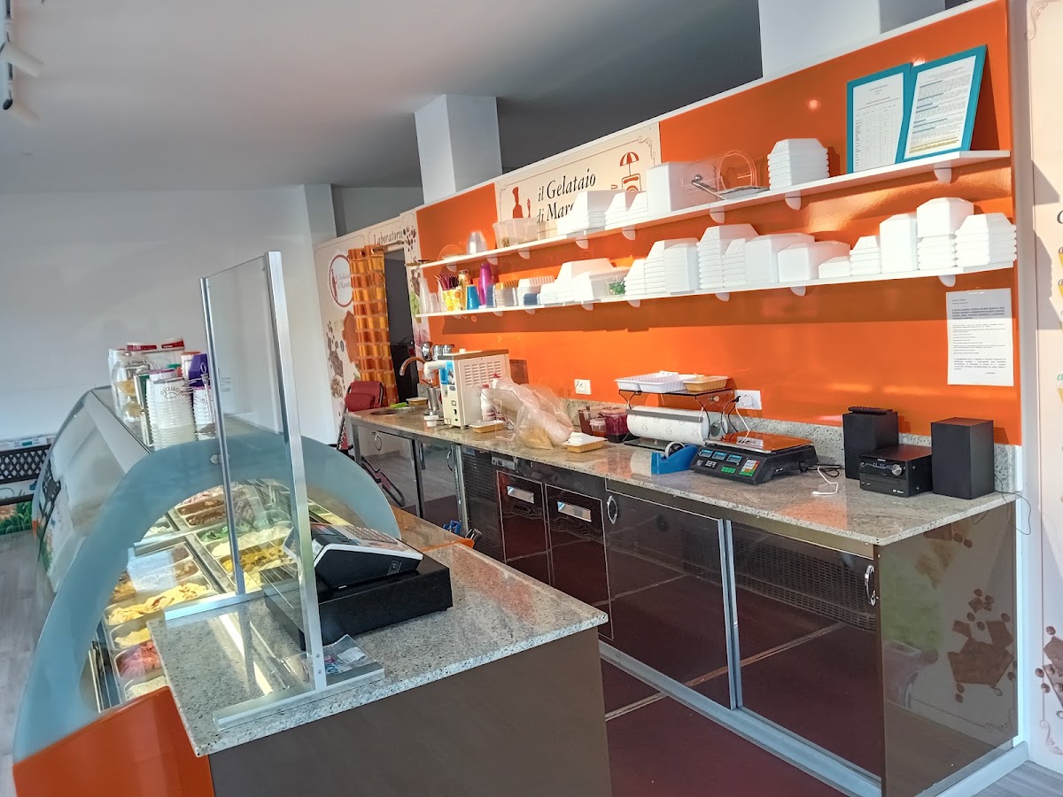 Il locale in servizio.