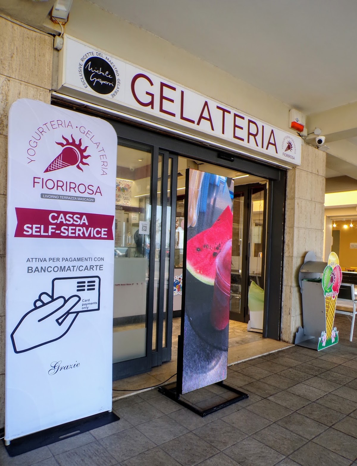 Il locale in servizio.