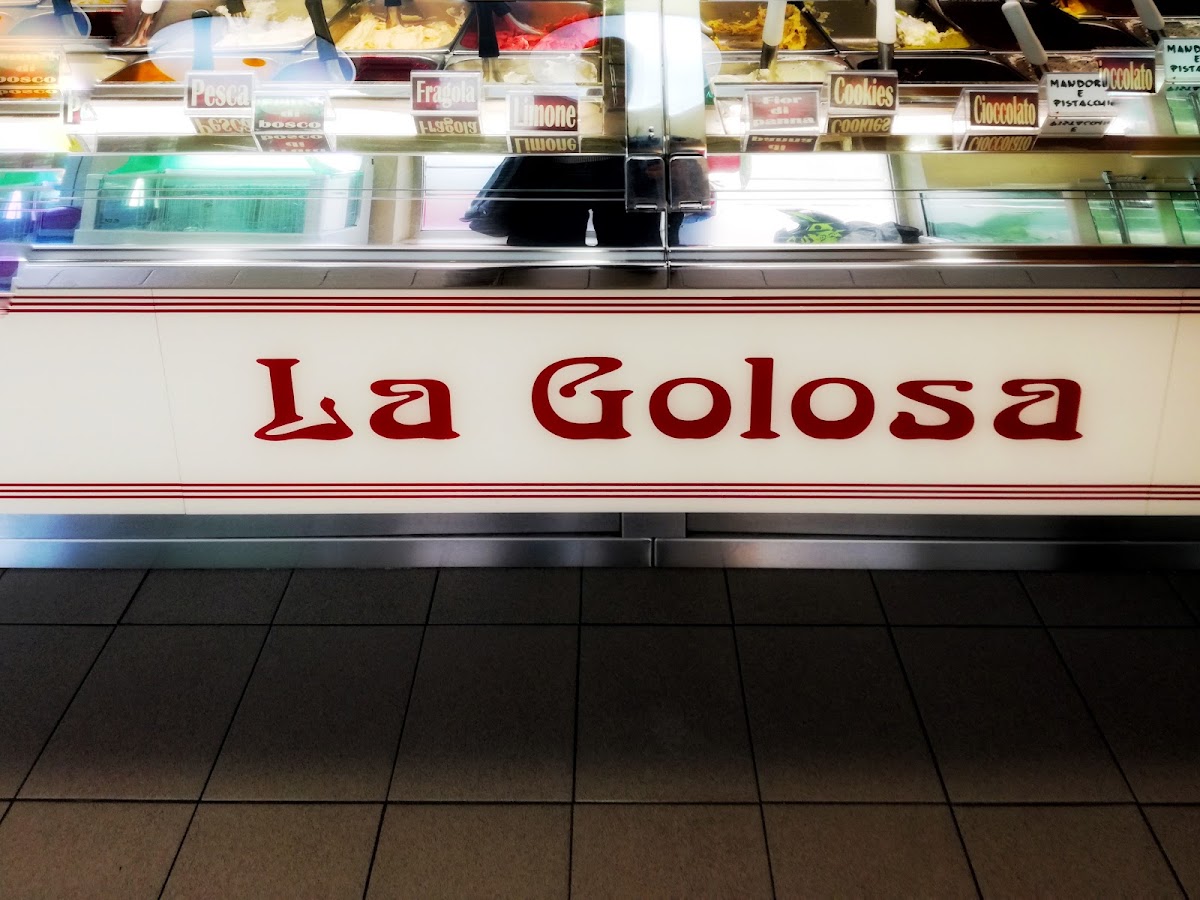 Il locale visto dall'interno.