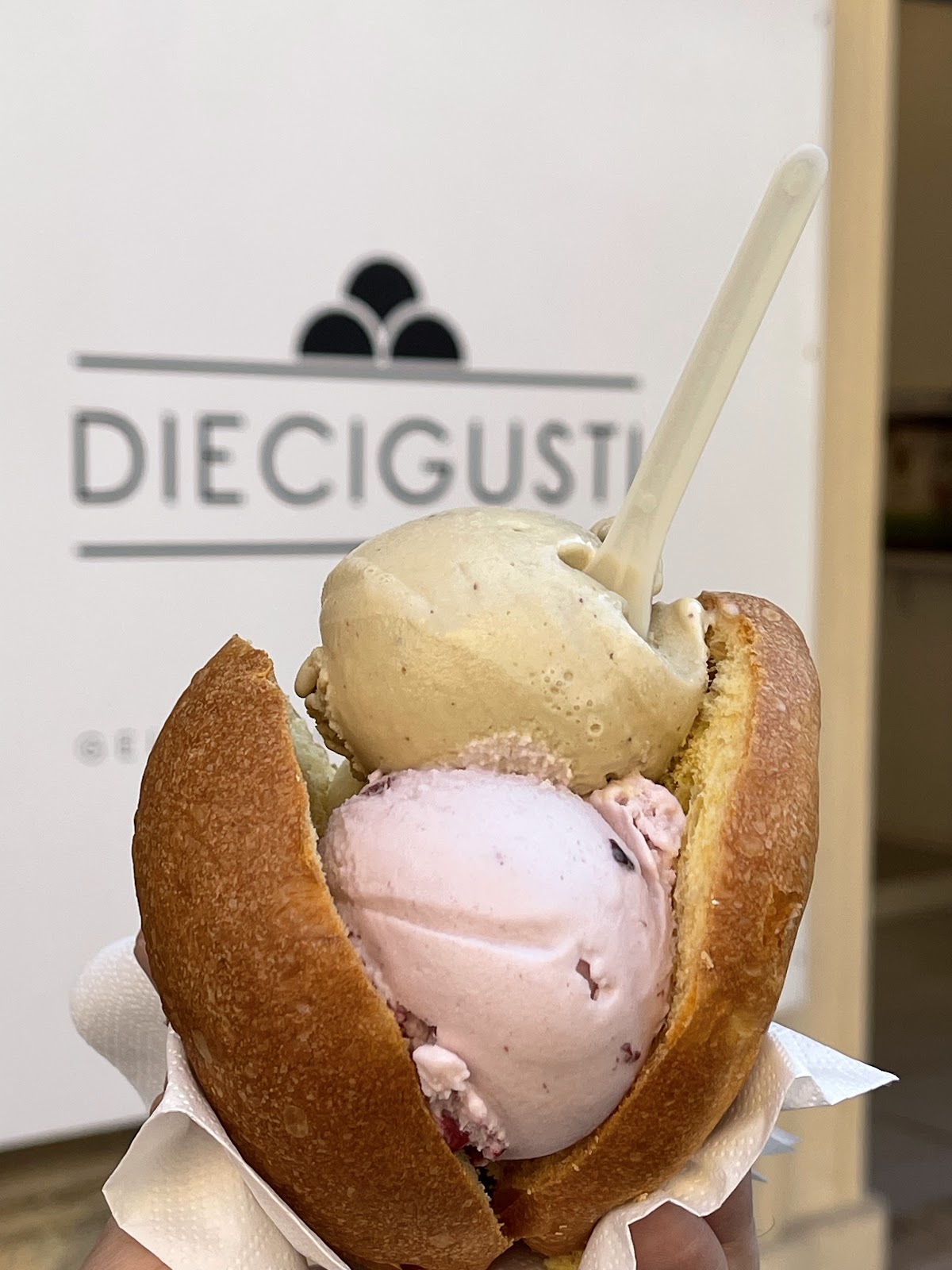 Il locale in servizio.