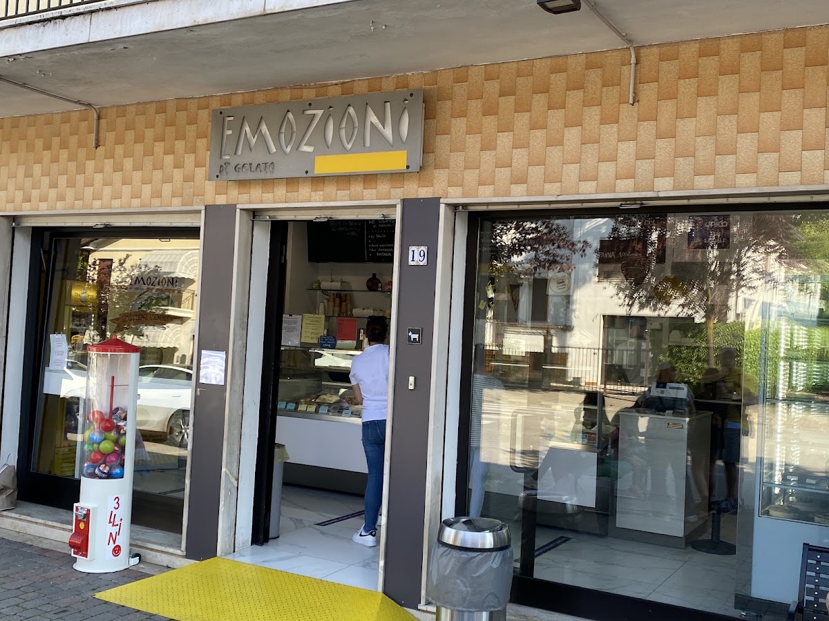 Il locale in servizio.