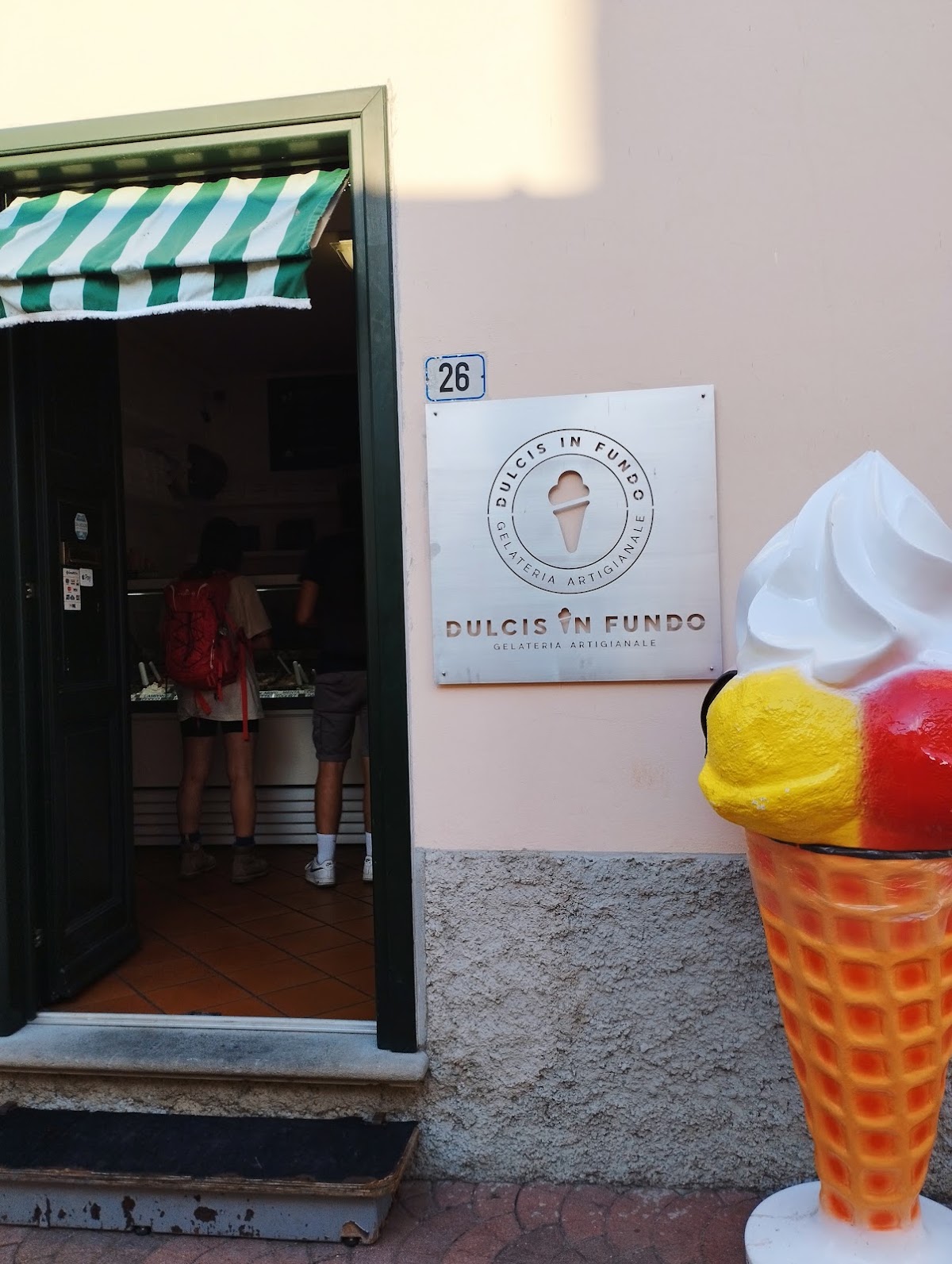 Un dettaglio del banco.