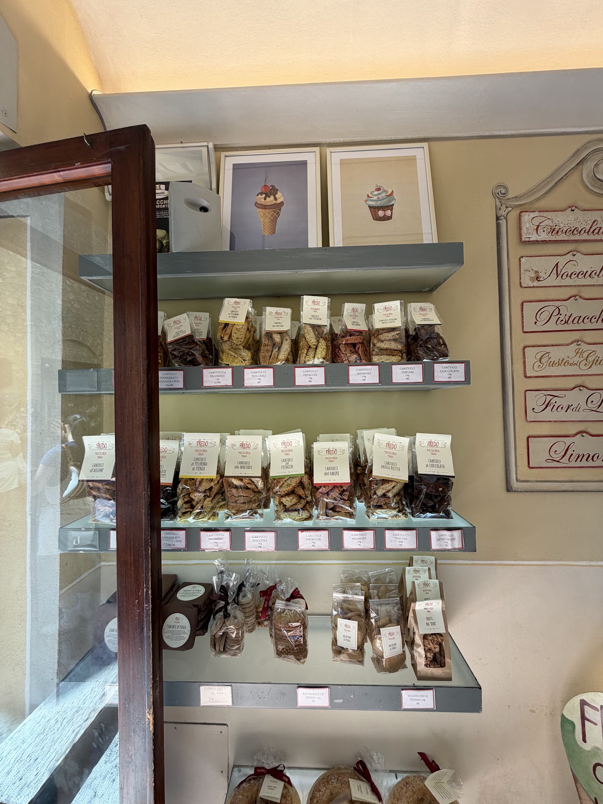 Il locale in servizio.