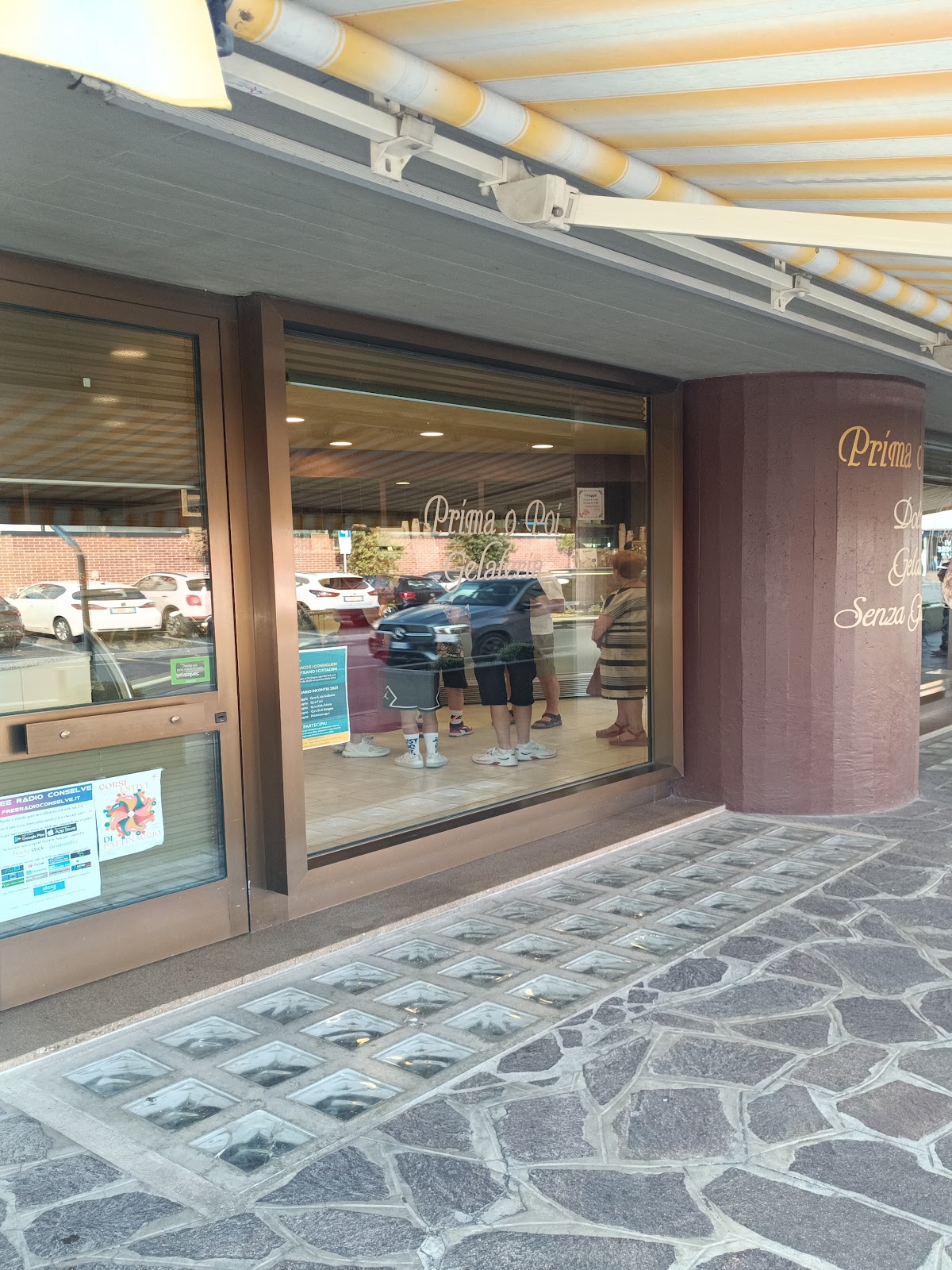 Un dettaglio del banco.