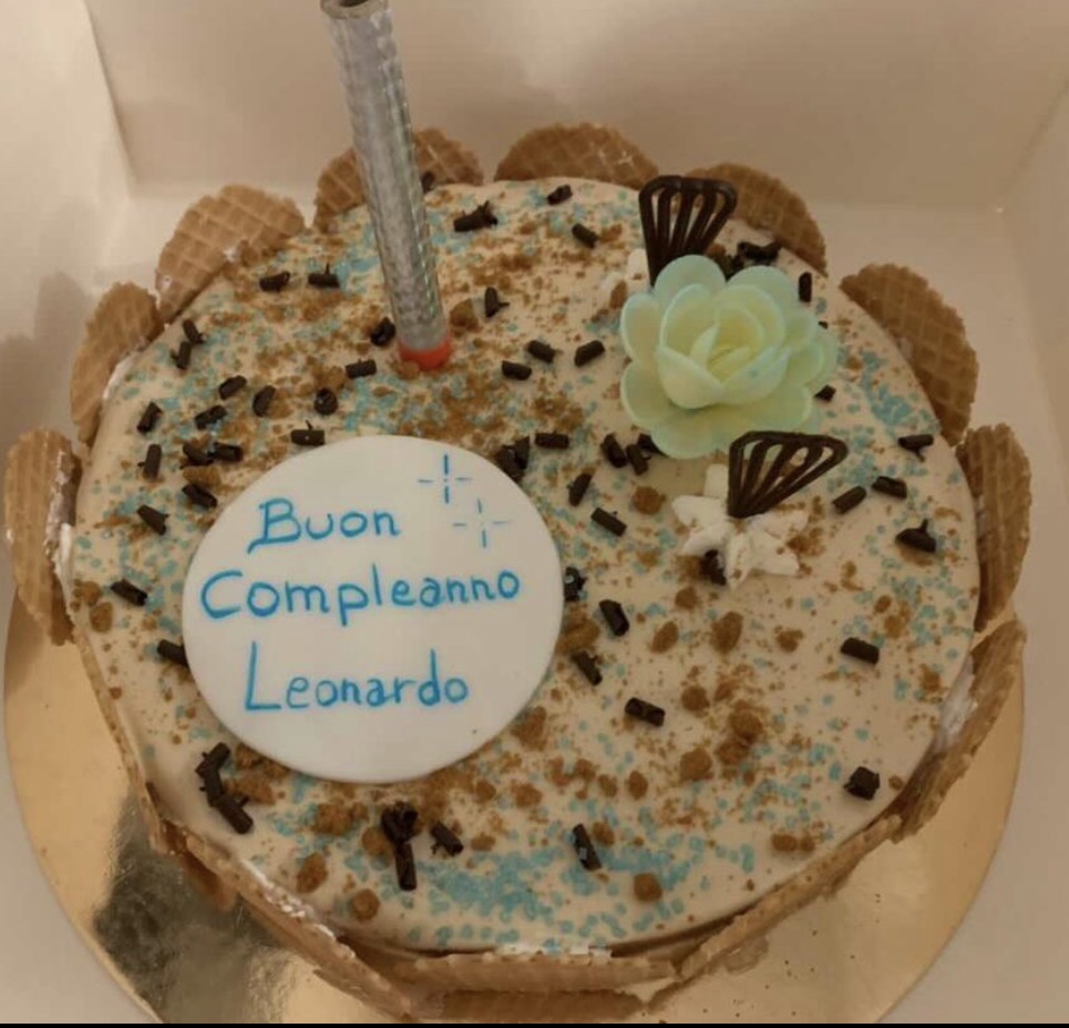 Le vaschette in vetrina.