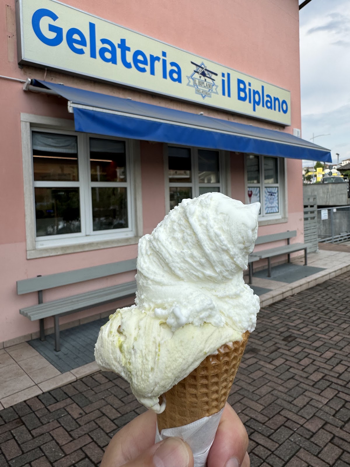 Un dettaglio del banco.