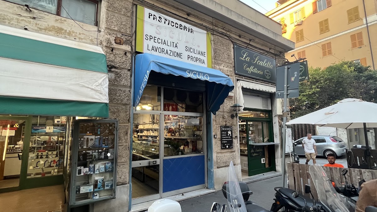 Un dettaglio del banco.