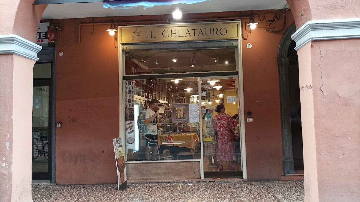 Il locale visto dall'interno.