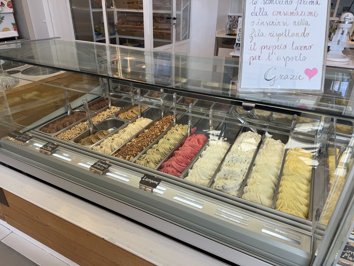 Il locale visto dall'interno.