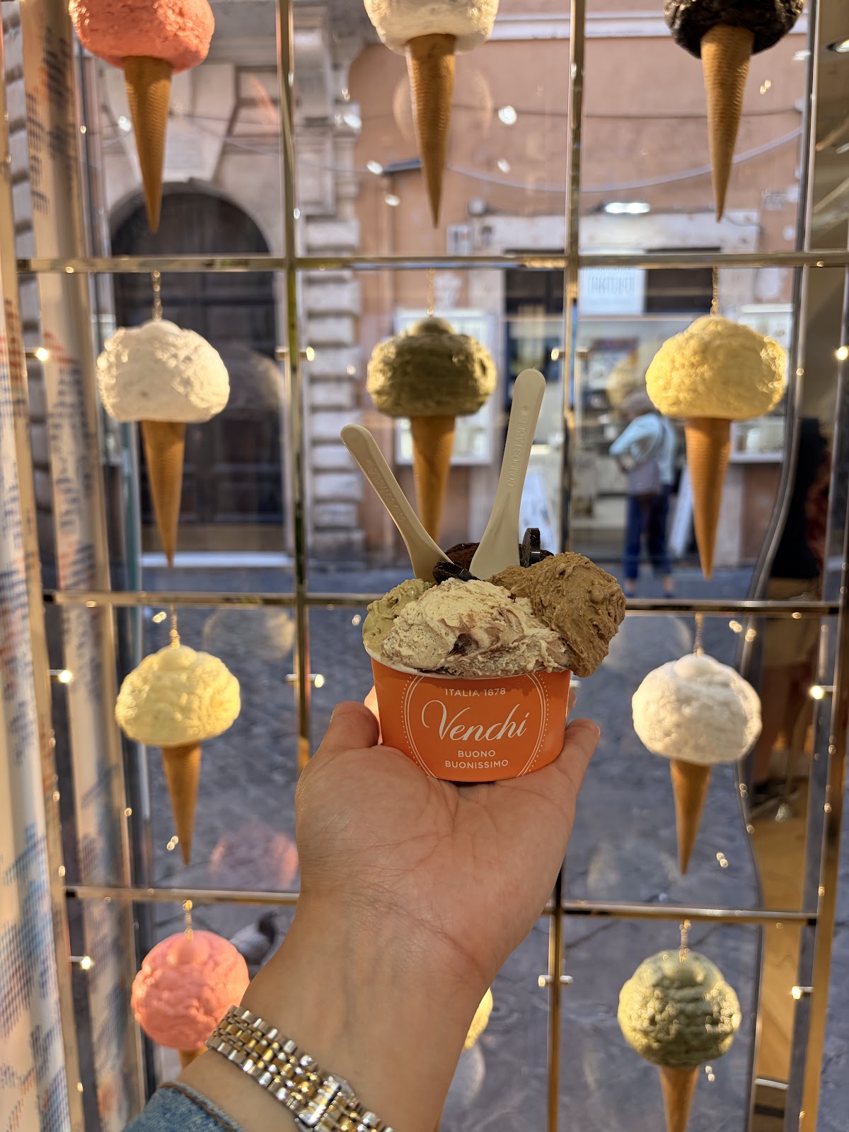 Il gelato servito.
