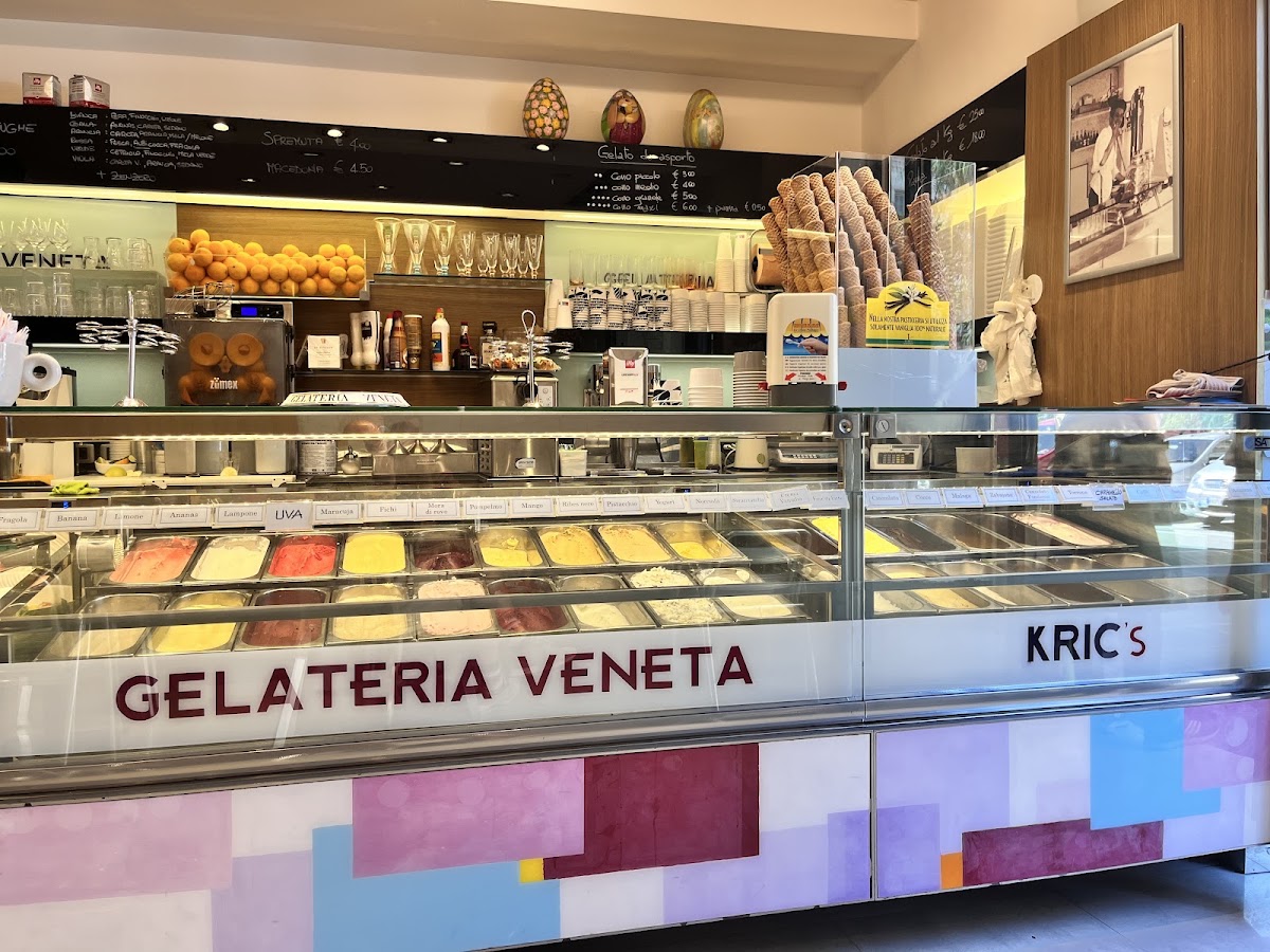 Il locale visto dall'interno.