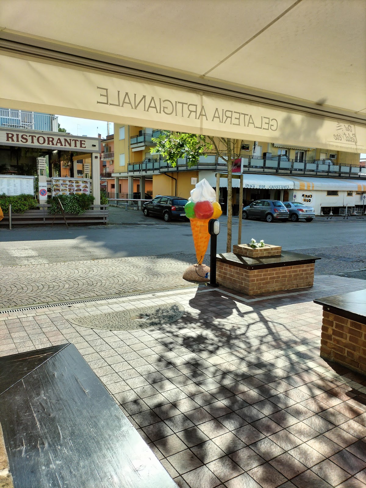 Un dettaglio del banco.