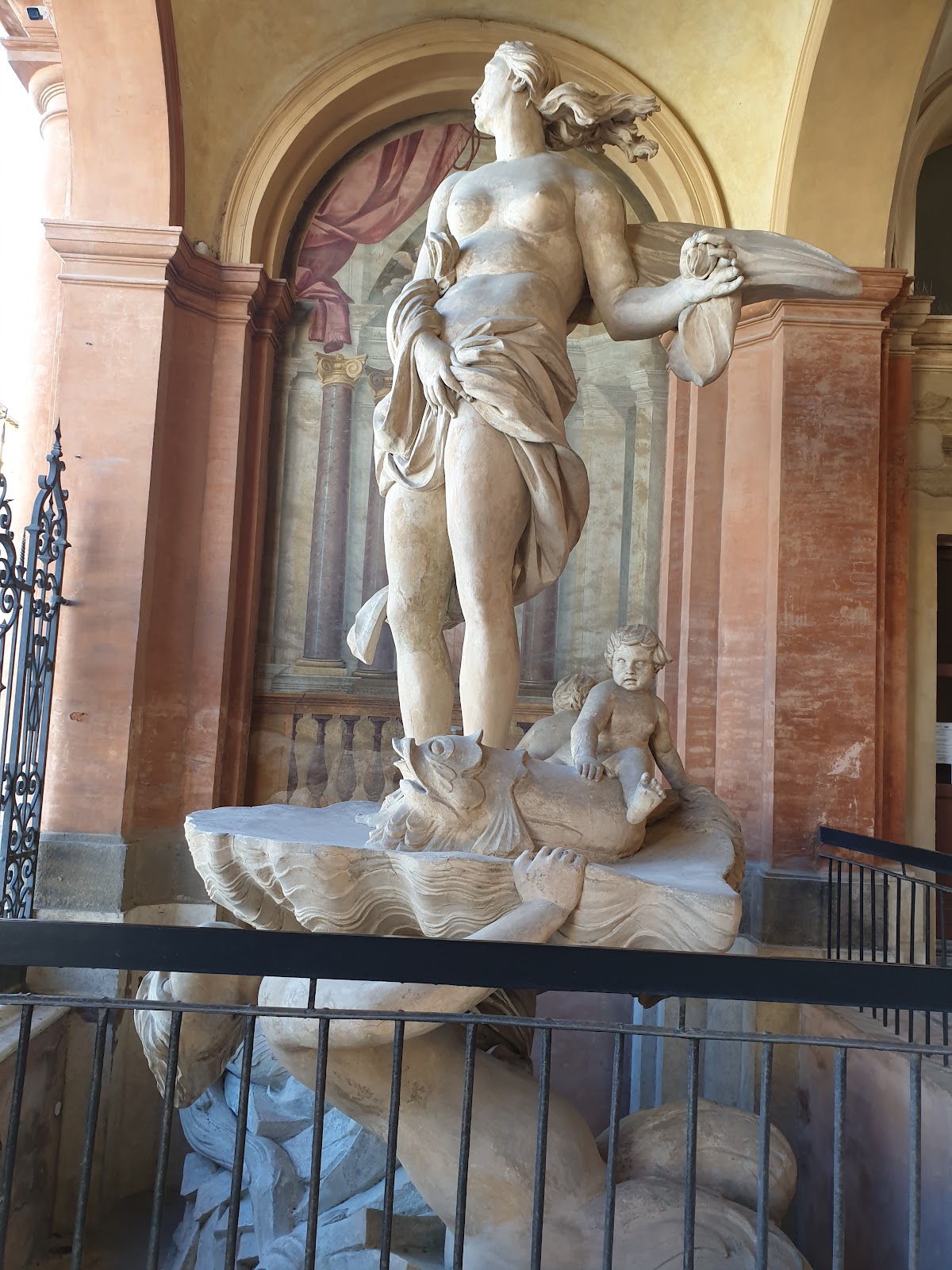 Il locale visto dall'interno.