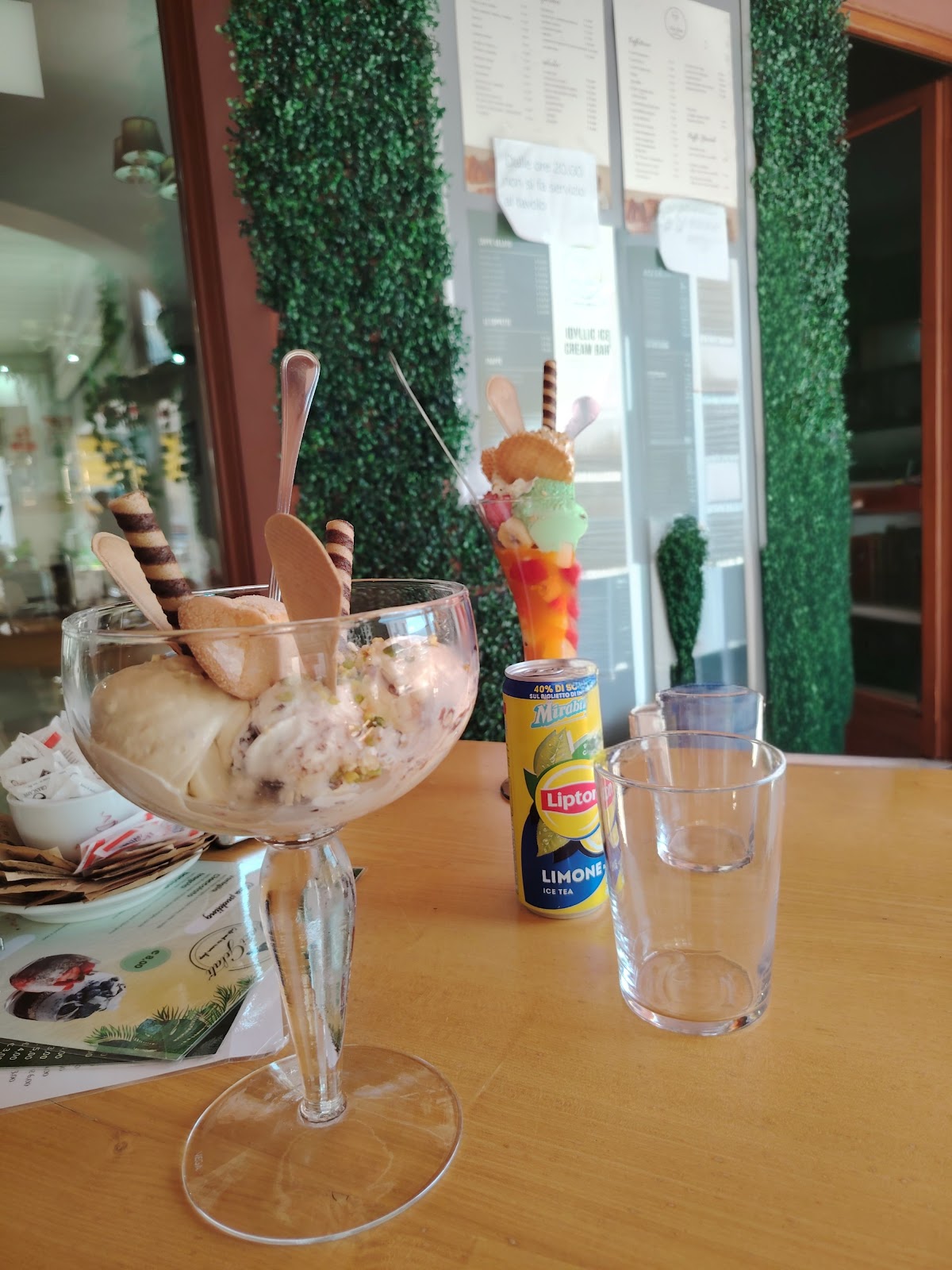 Il locale visto dall'interno.