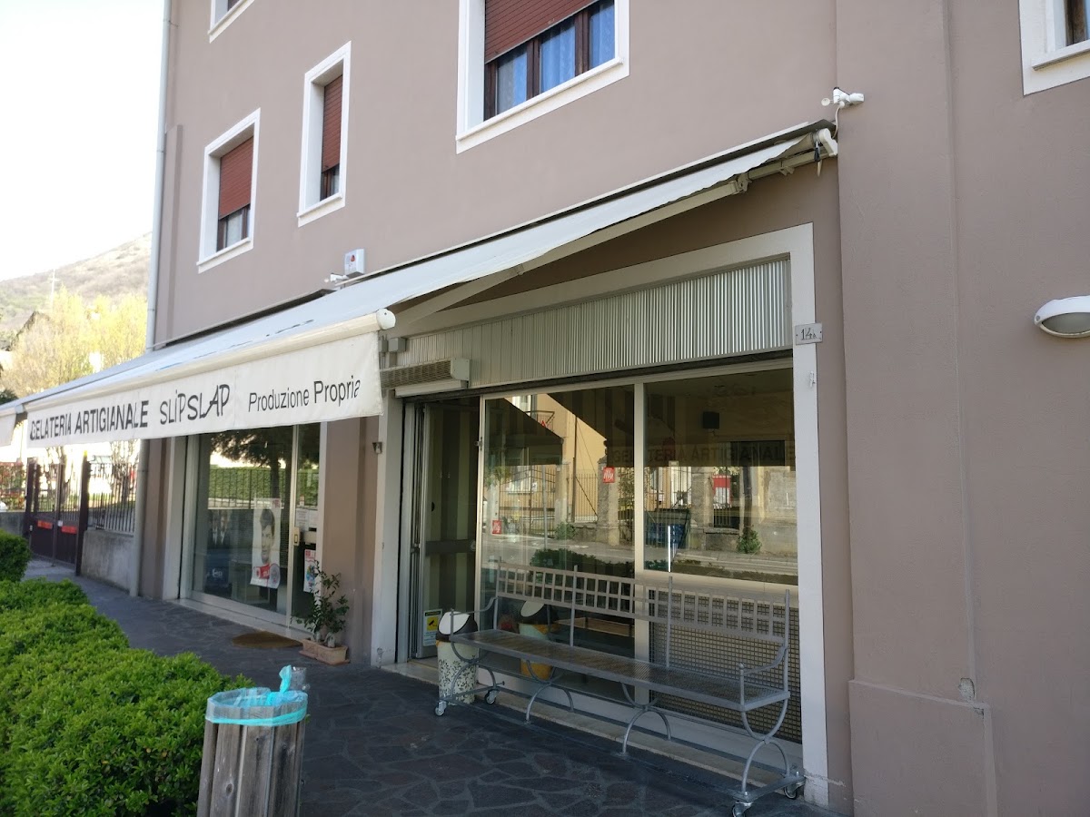 Un dettaglio del banco.