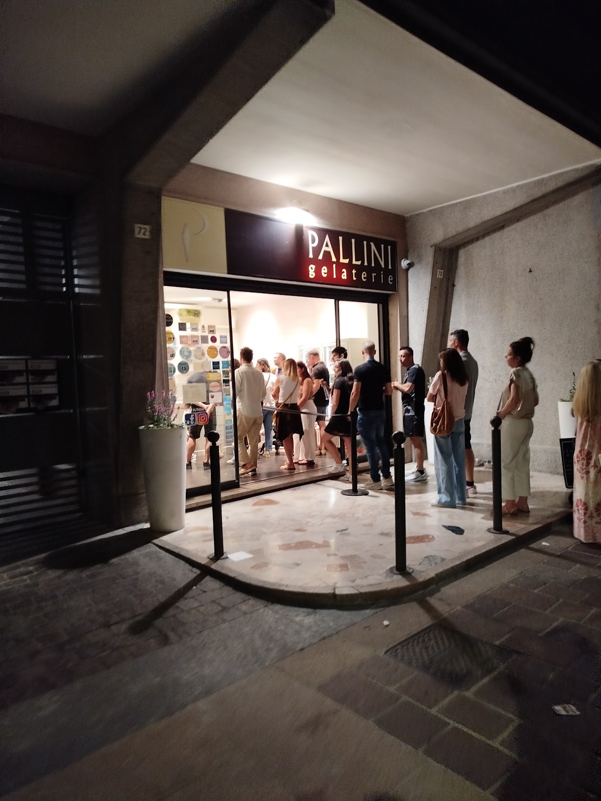 Il locale visto dall'interno.