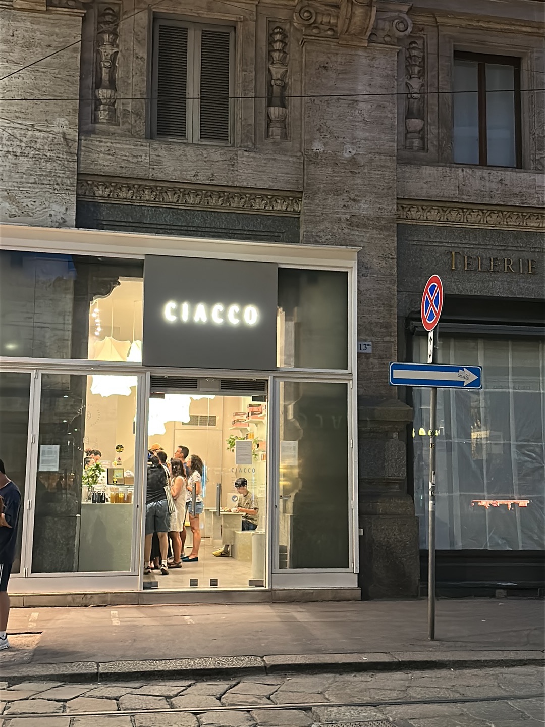 Il locale in servizio.