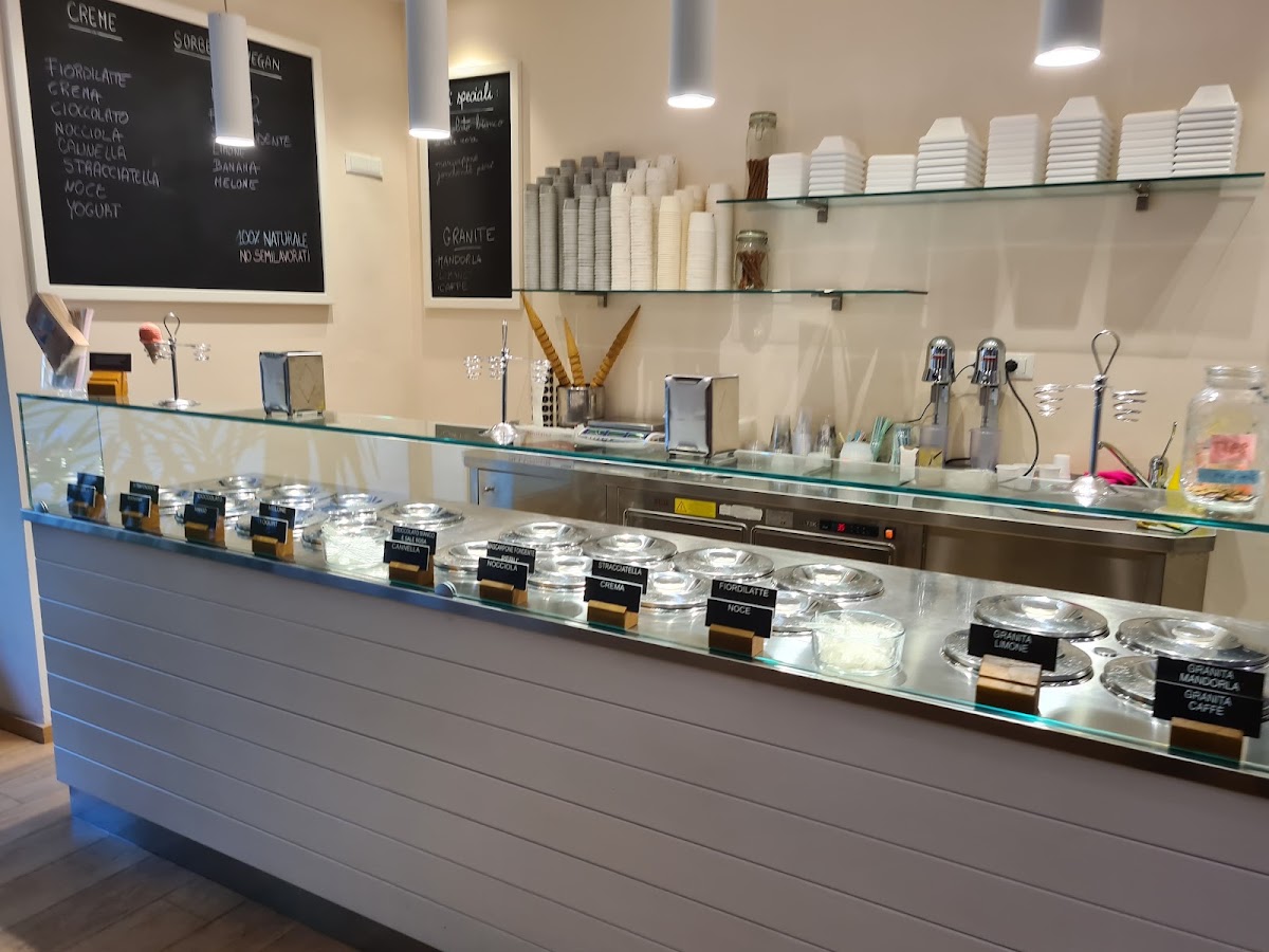 Il locale visto dall'interno.