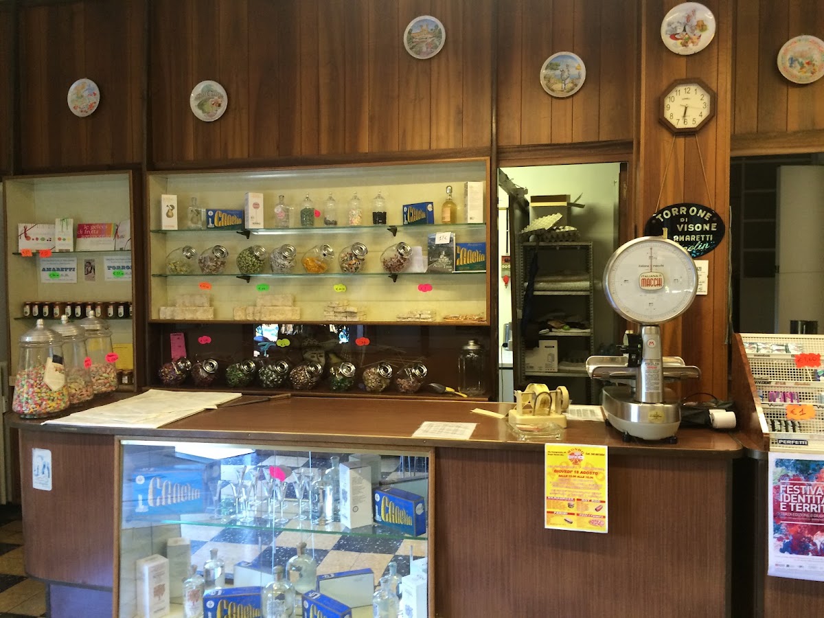 Porta Paolo - Gelateria Canelin