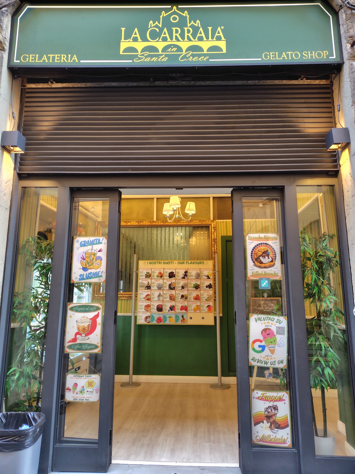 Il locale visto dall'interno.