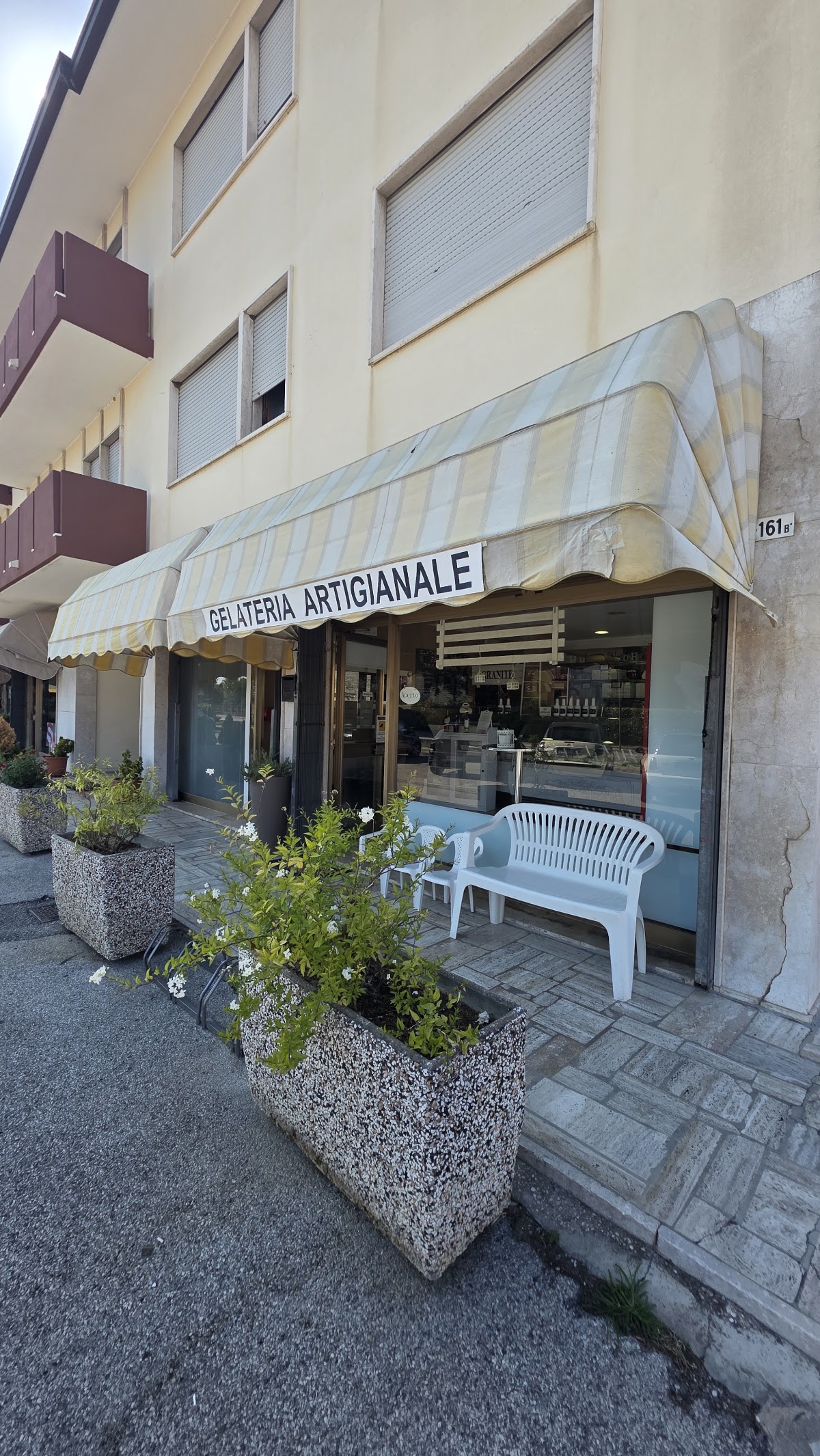 Il locale in servizio.