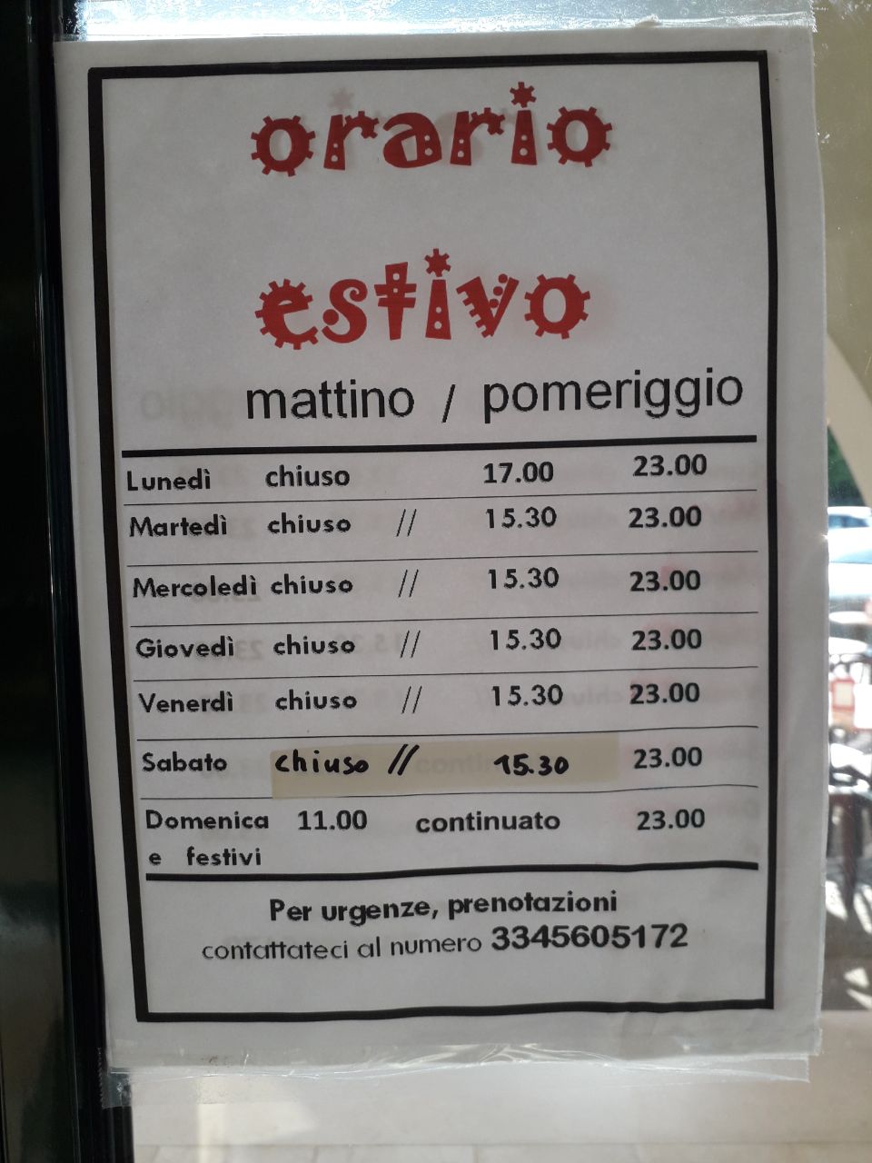 Un dettaglio del banco.
