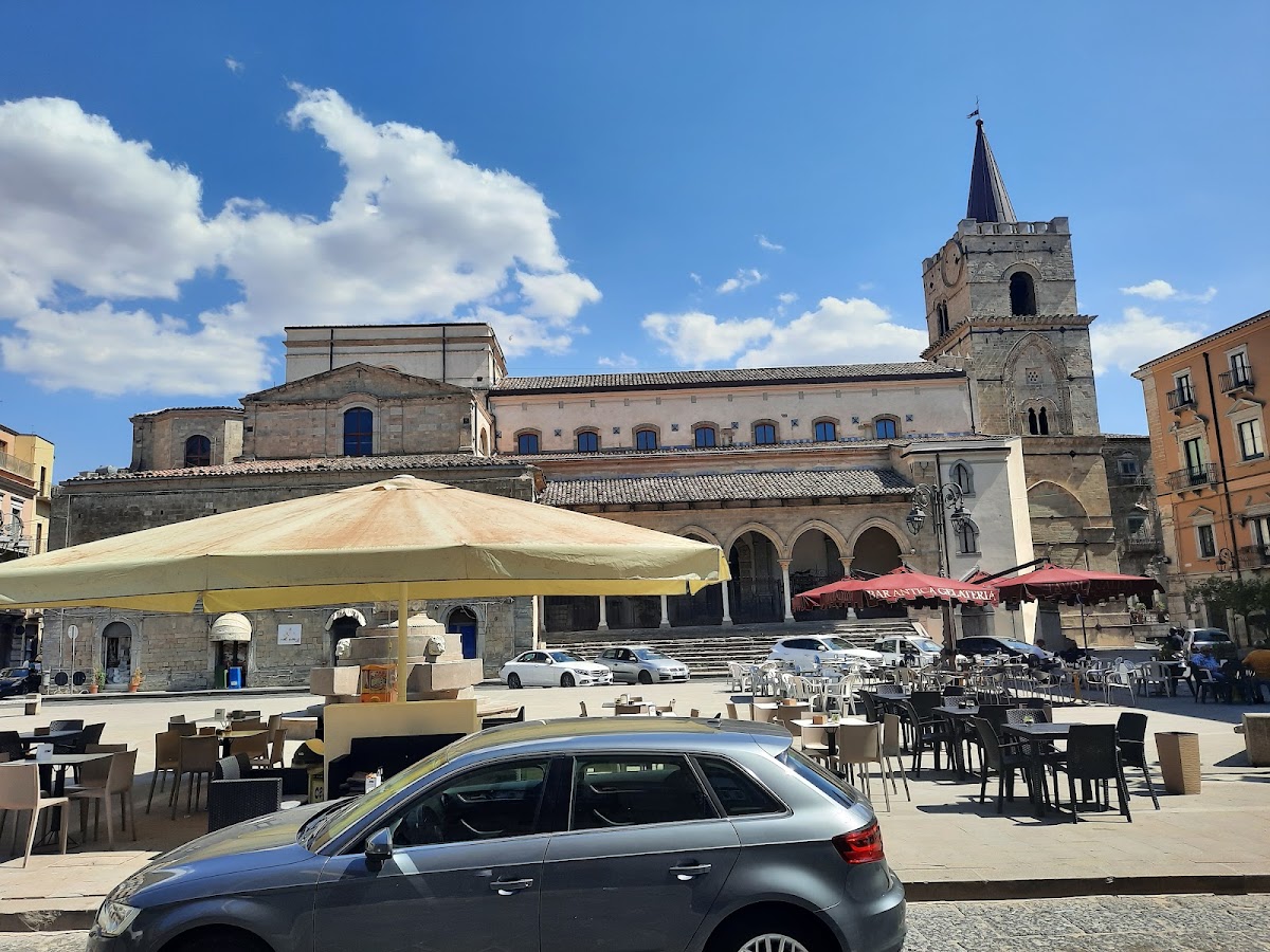 Un dettaglio della vetrina.
