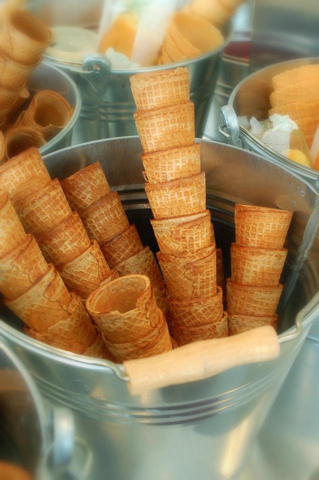 Le vaschette in vetrina.