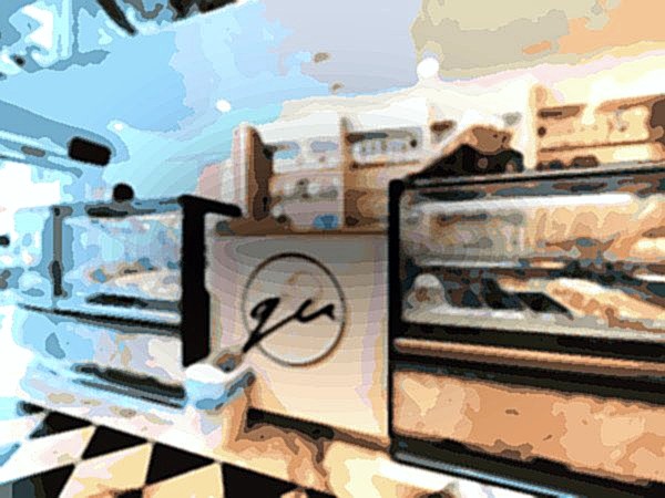 Raquel Heladería de Autor by Marcos Elias