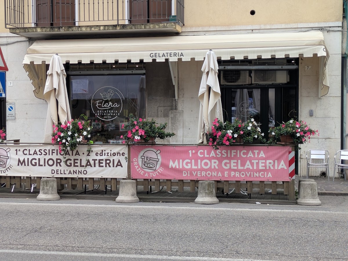Il locale in servizio.