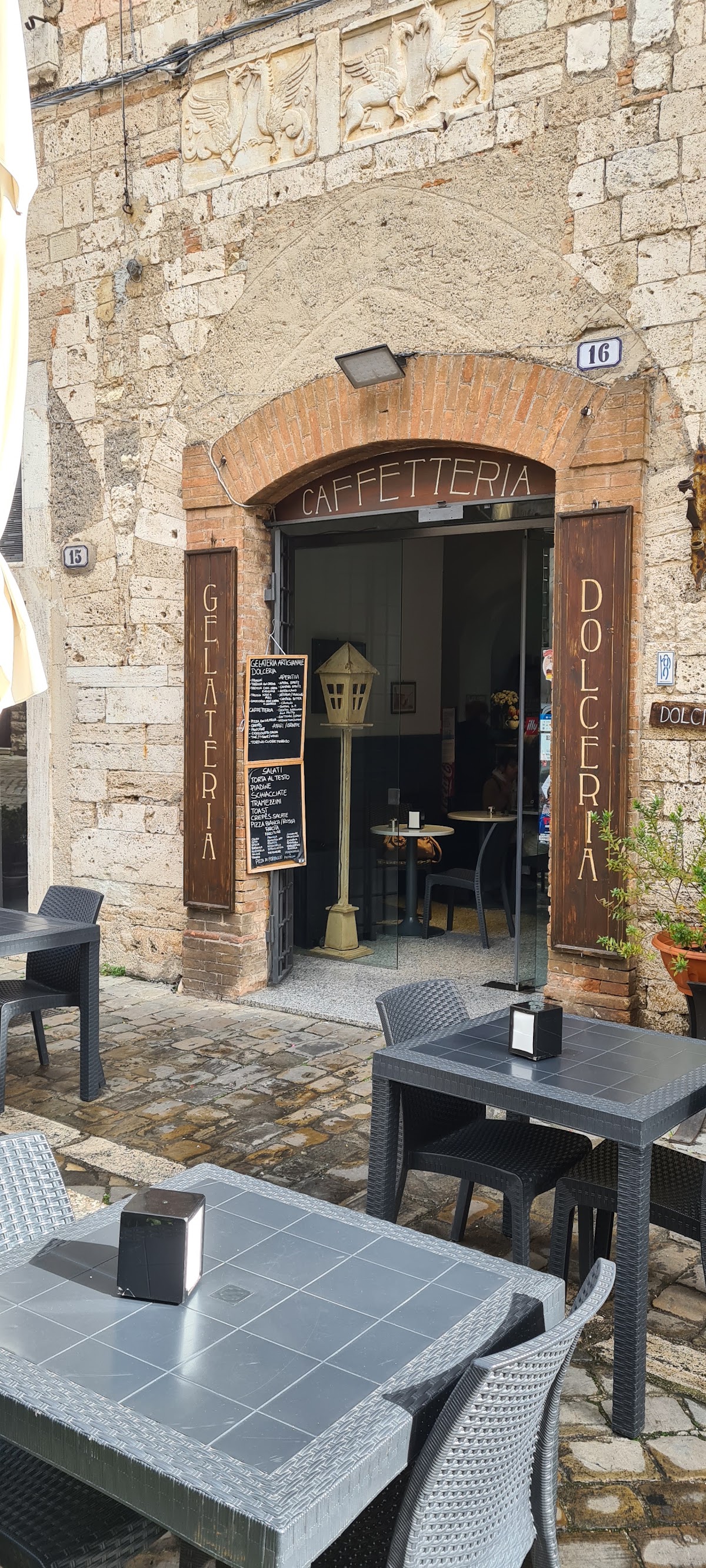 Il locale in servizio.