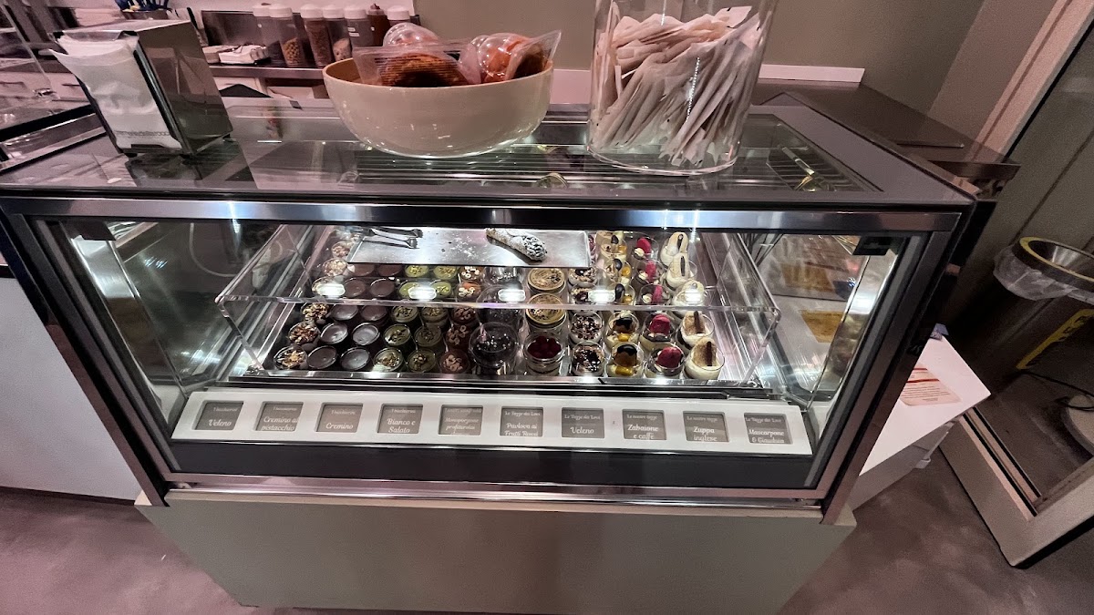 Un dettaglio del banco.