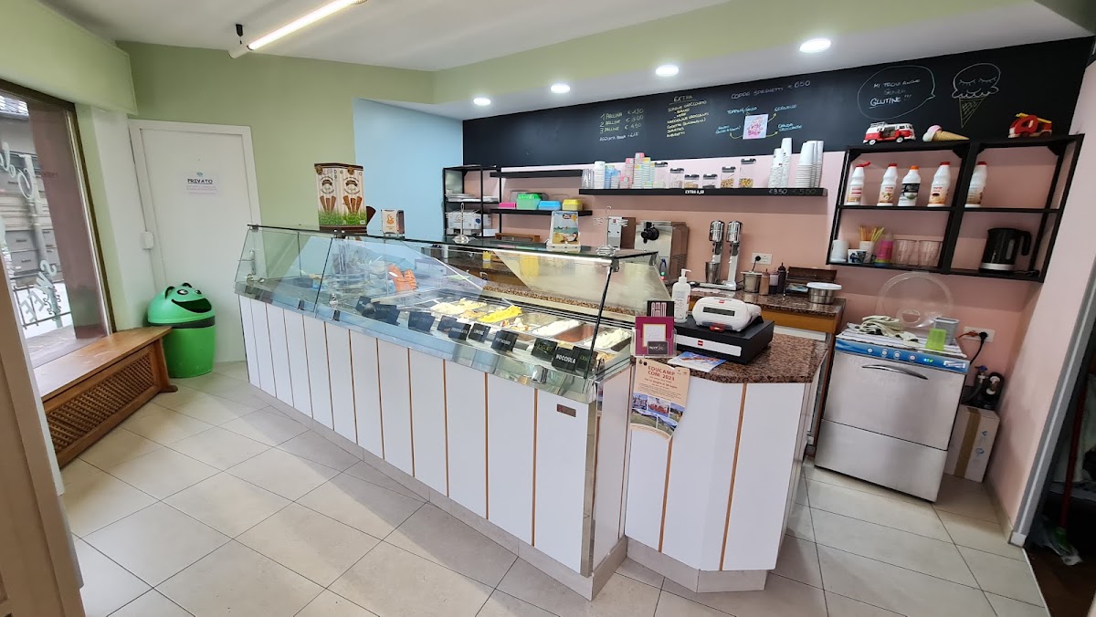 Il locale visto dall'interno.