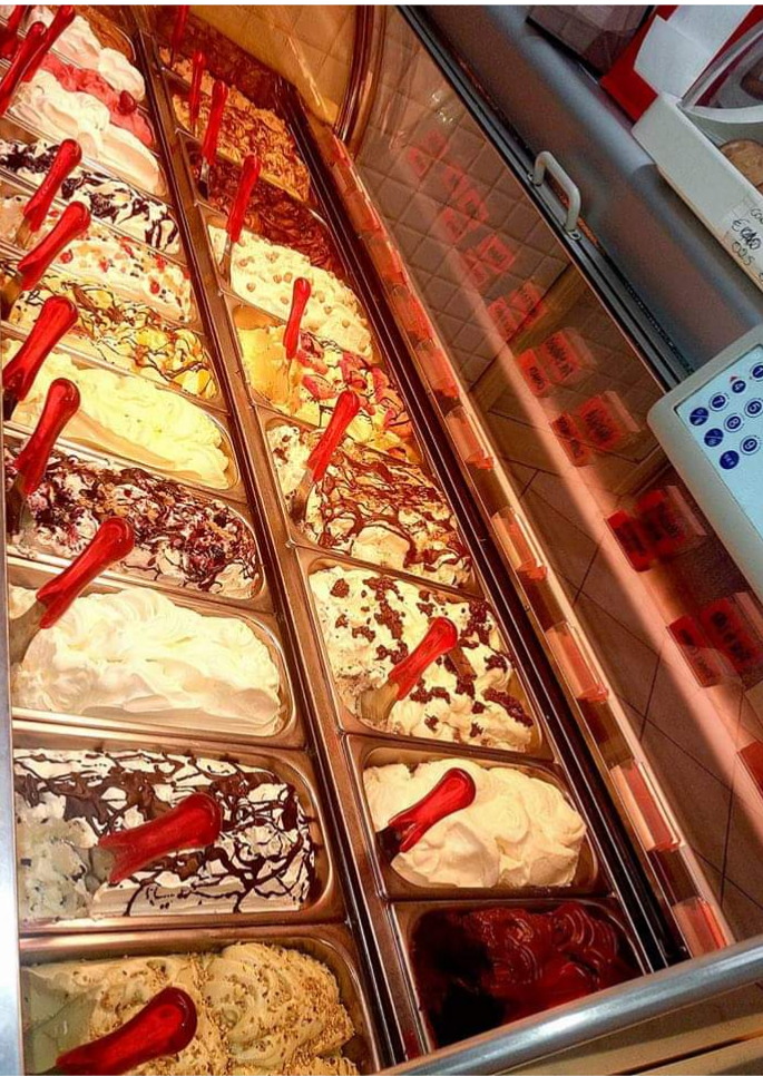 GELATERIA ARTIGIANALE LA PIAZZETTA