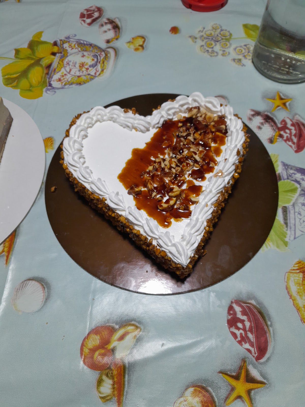 Le vaschette in vetrina.