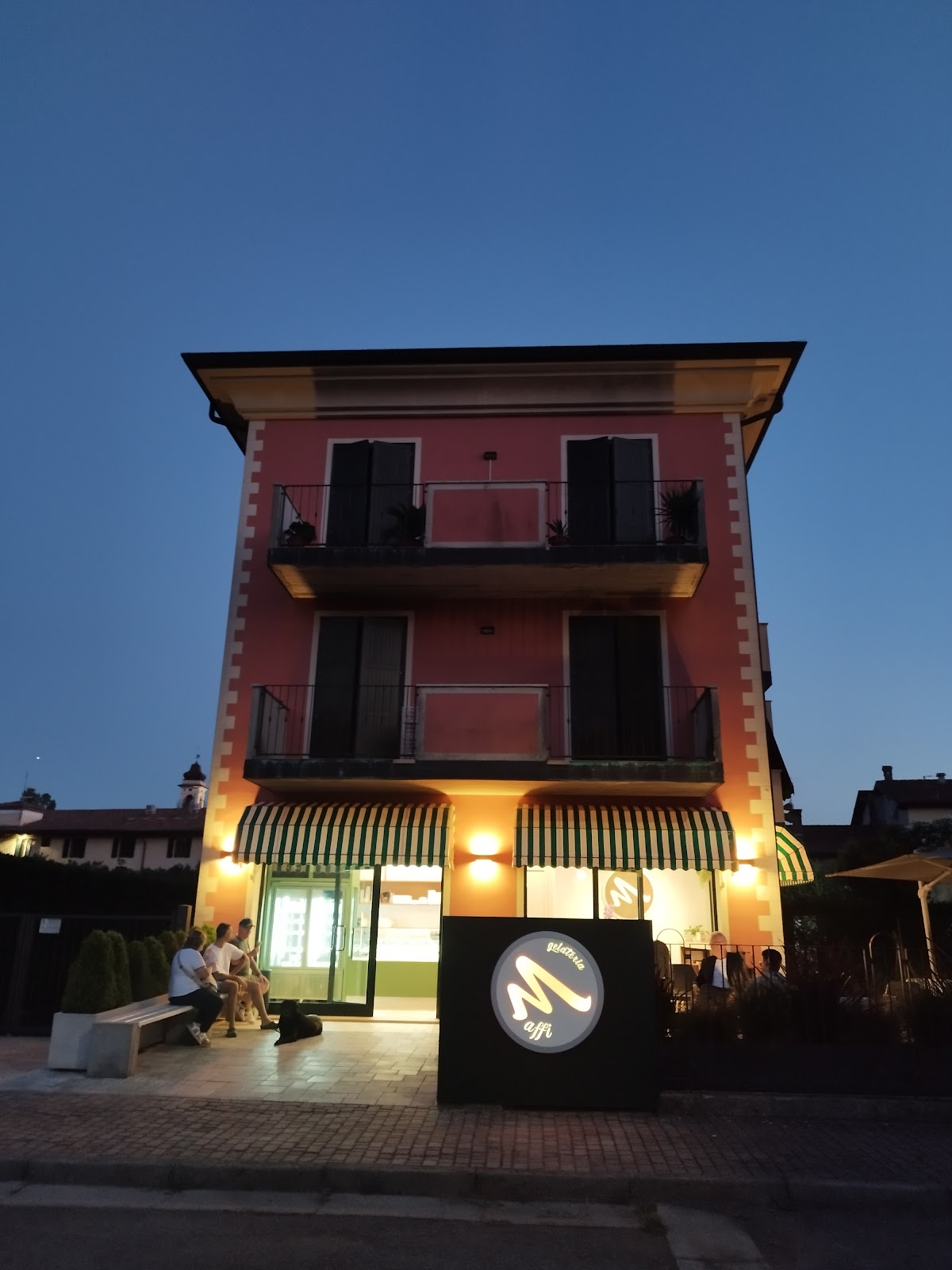 Un dettaglio del banco.