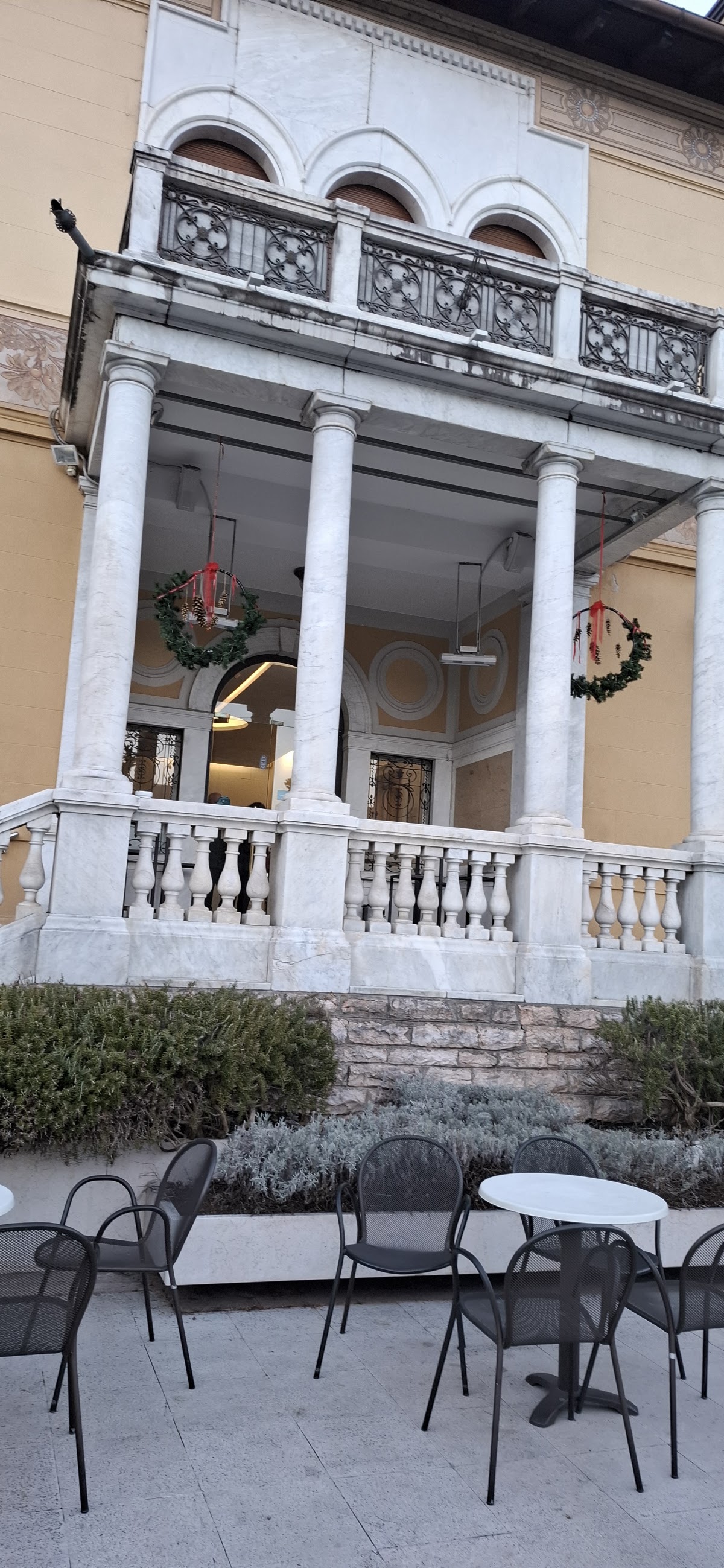 Un dettaglio del banco.