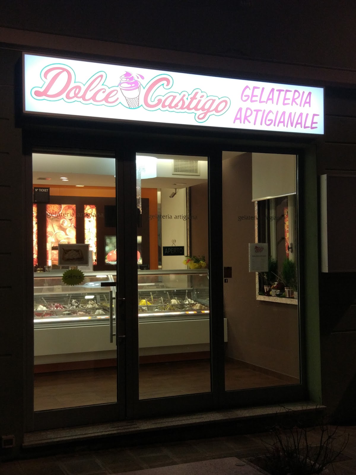 Un dettaglio del banco.