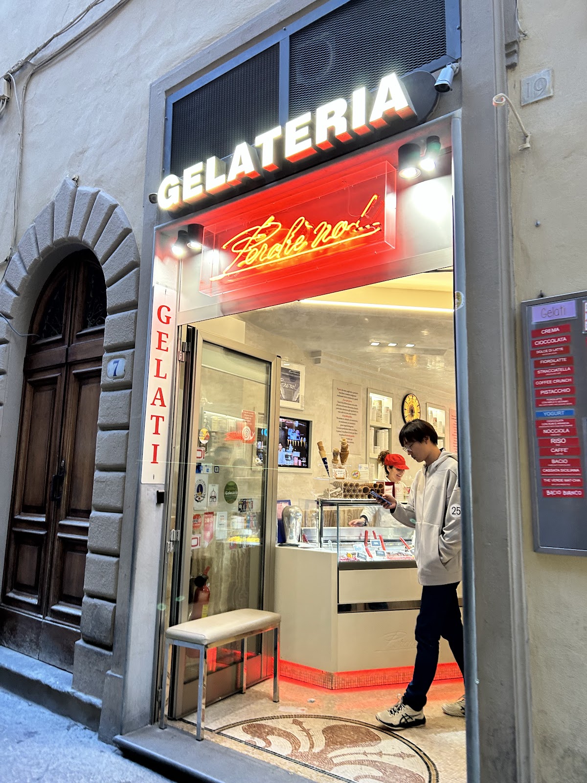 Un dettaglio del banco.