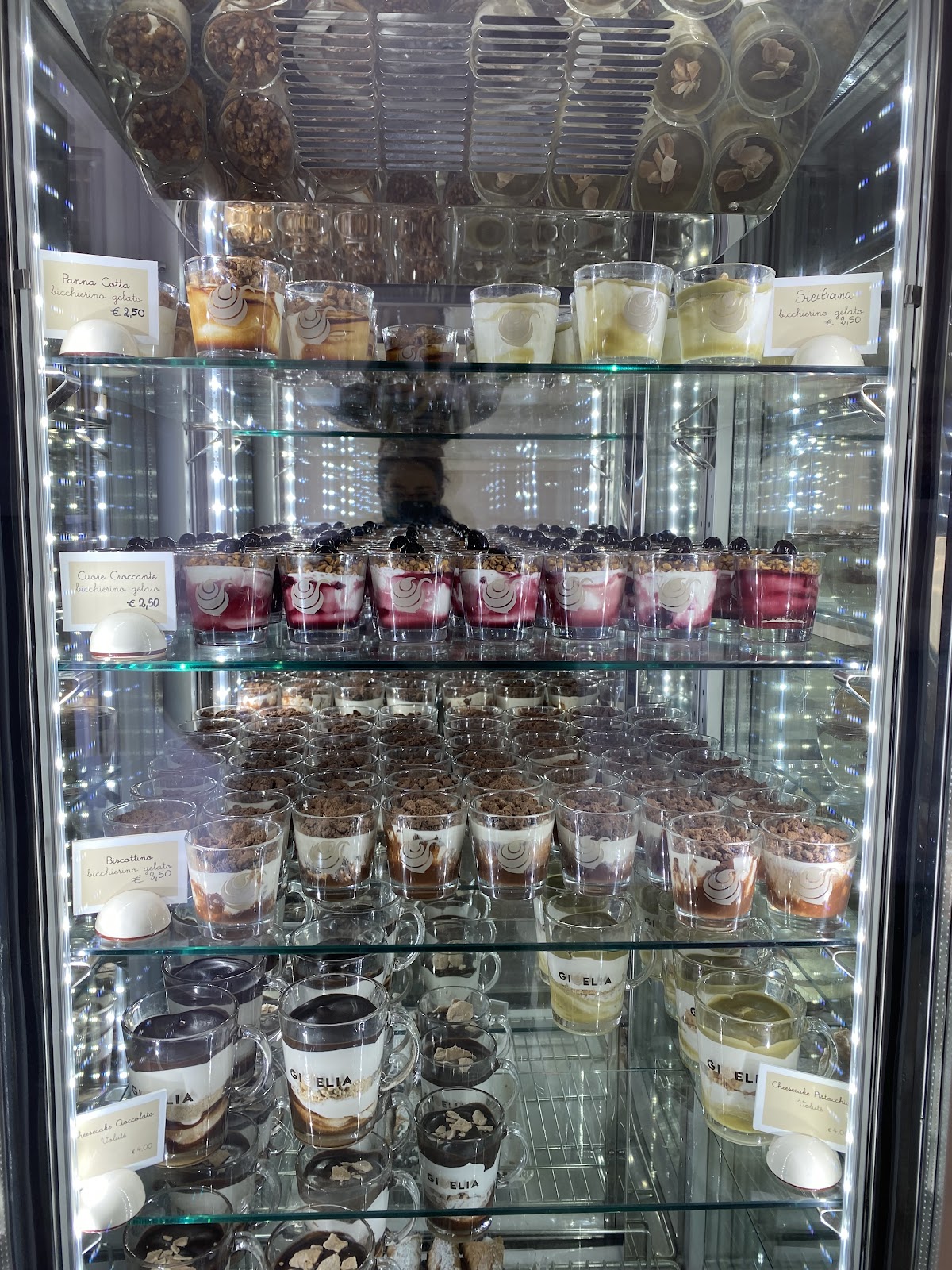 Il locale visto dall'interno.