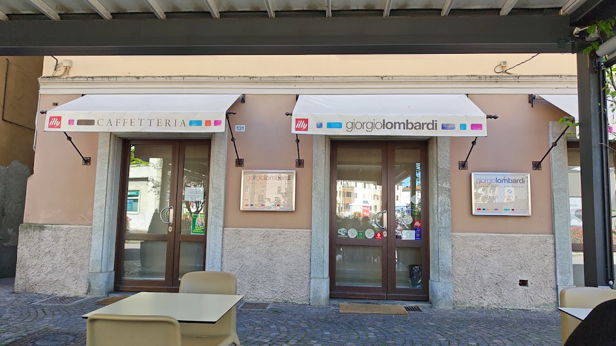Un dettaglio della vetrina.
