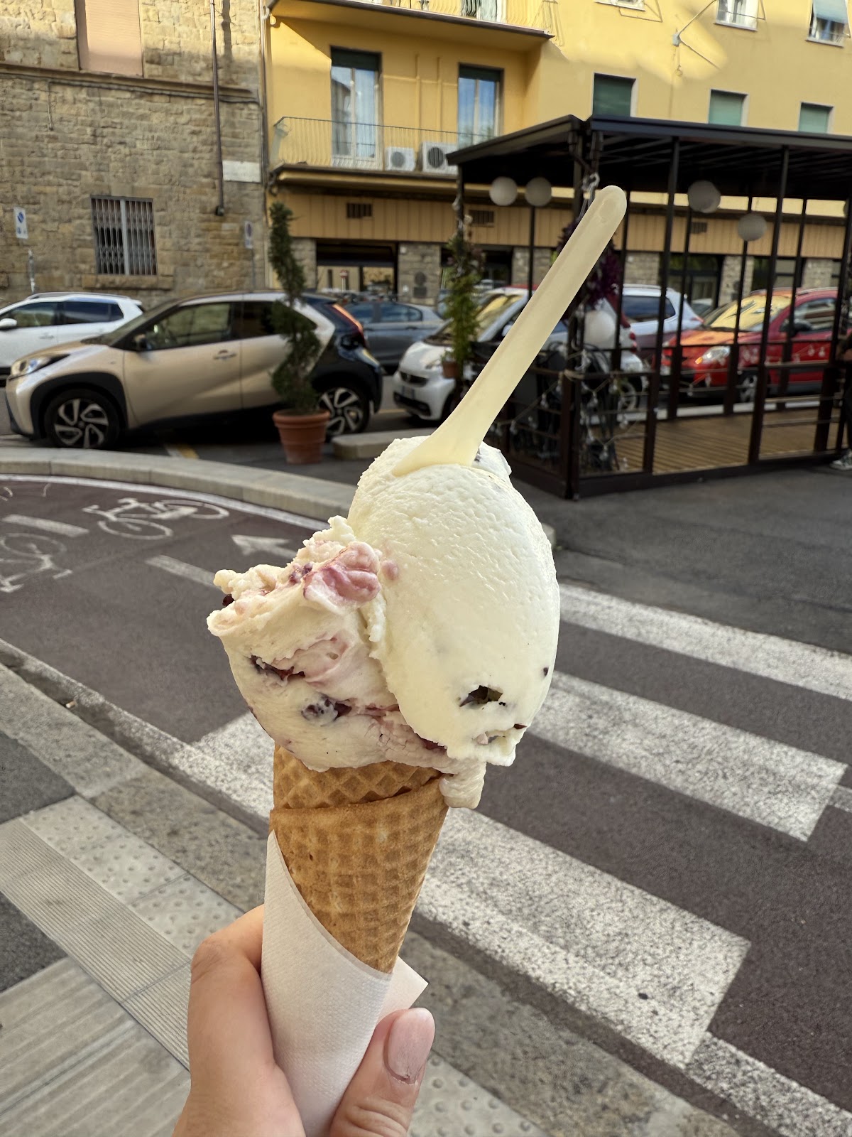 Un dettaglio della vetrina.
