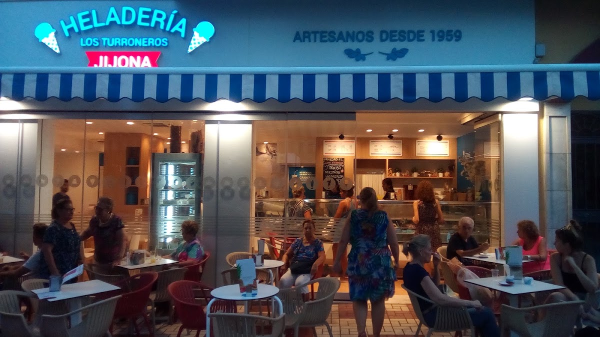 Heladería artesanal Jijona — el local
