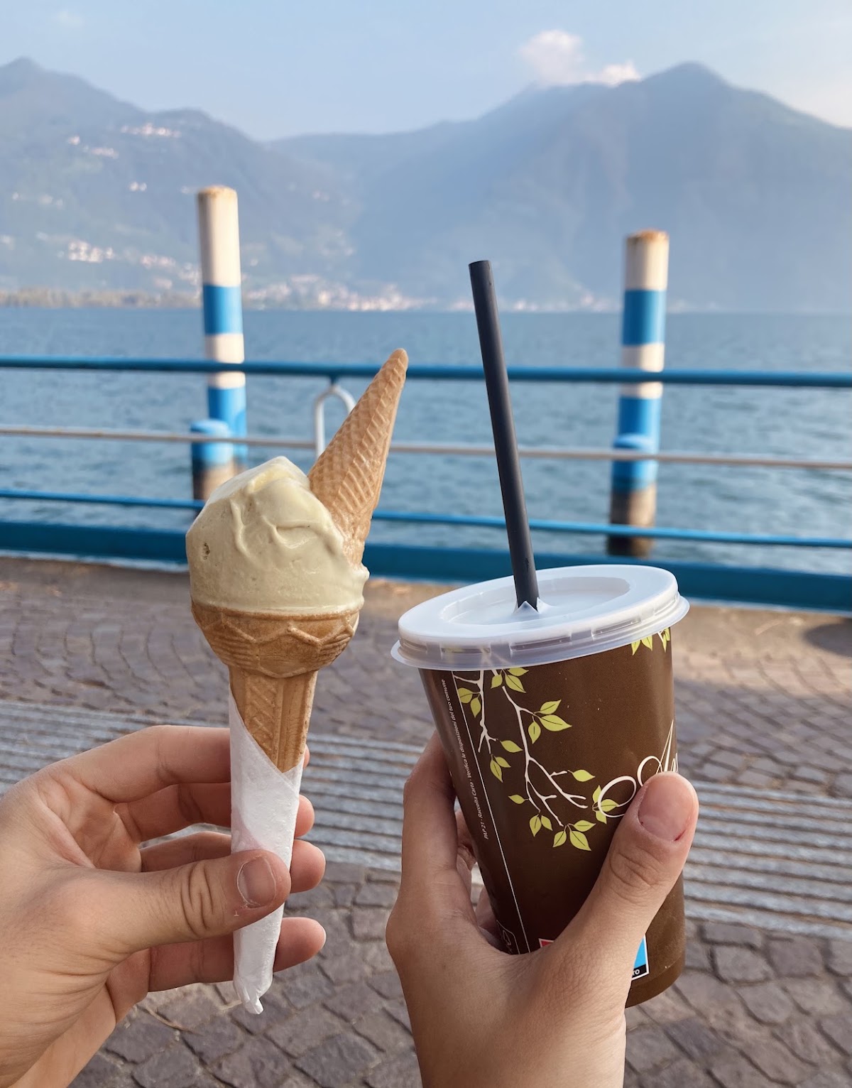 Un dettaglio della vetrina.
