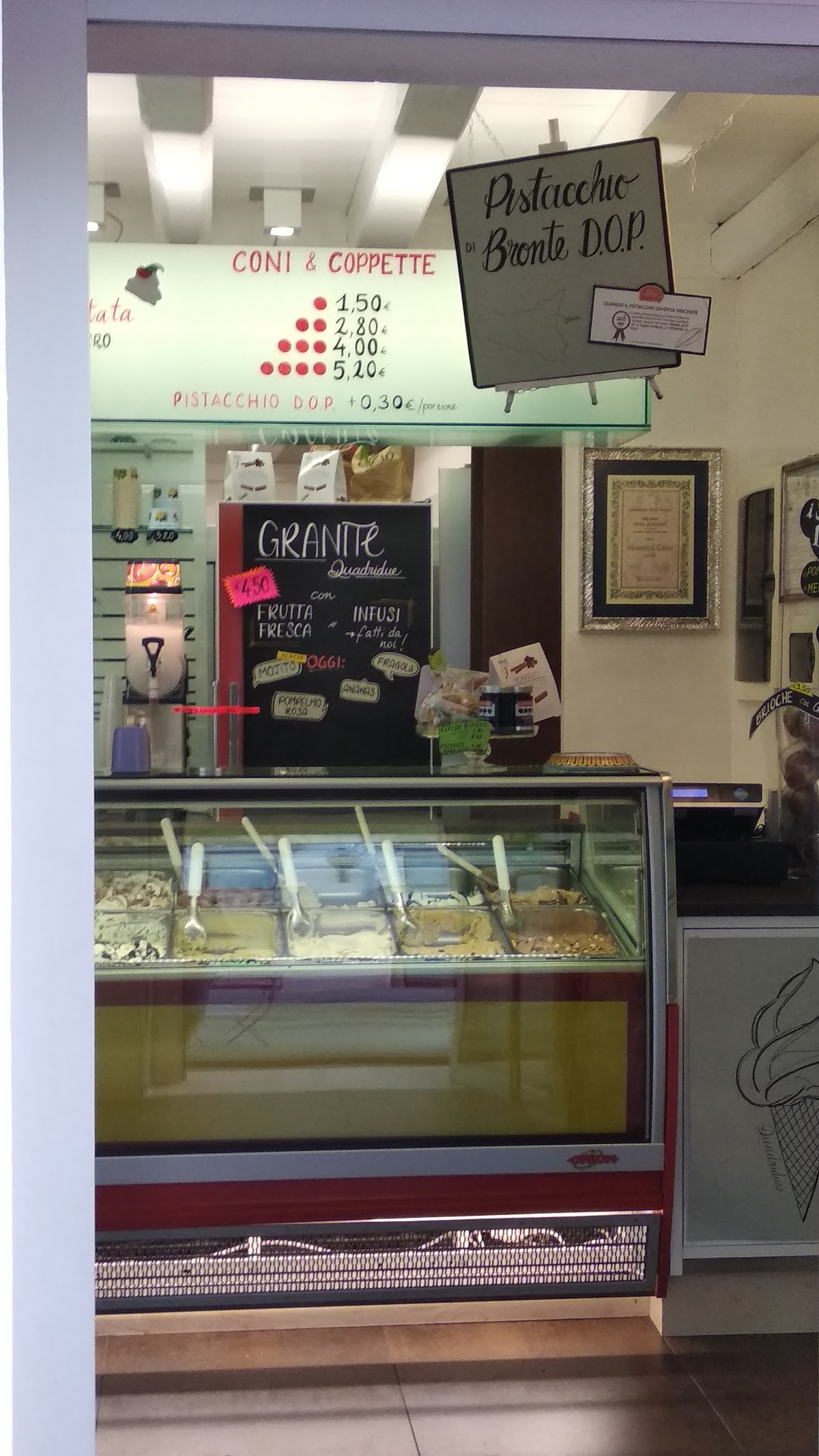 Il locale in servizio.